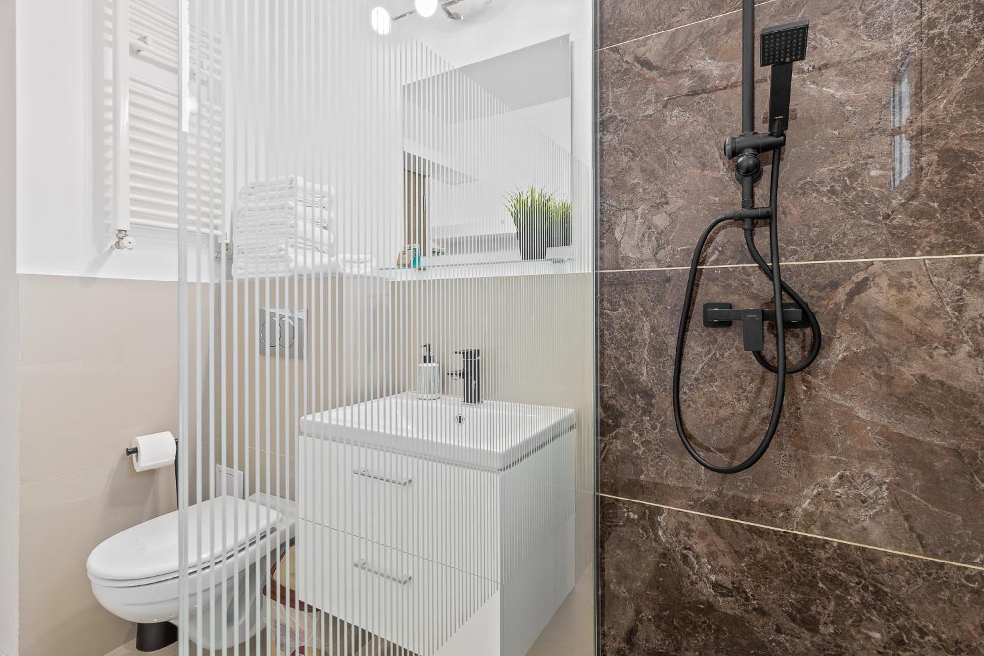 Apartament Helena Oradea Εξωτερικό φωτογραφία