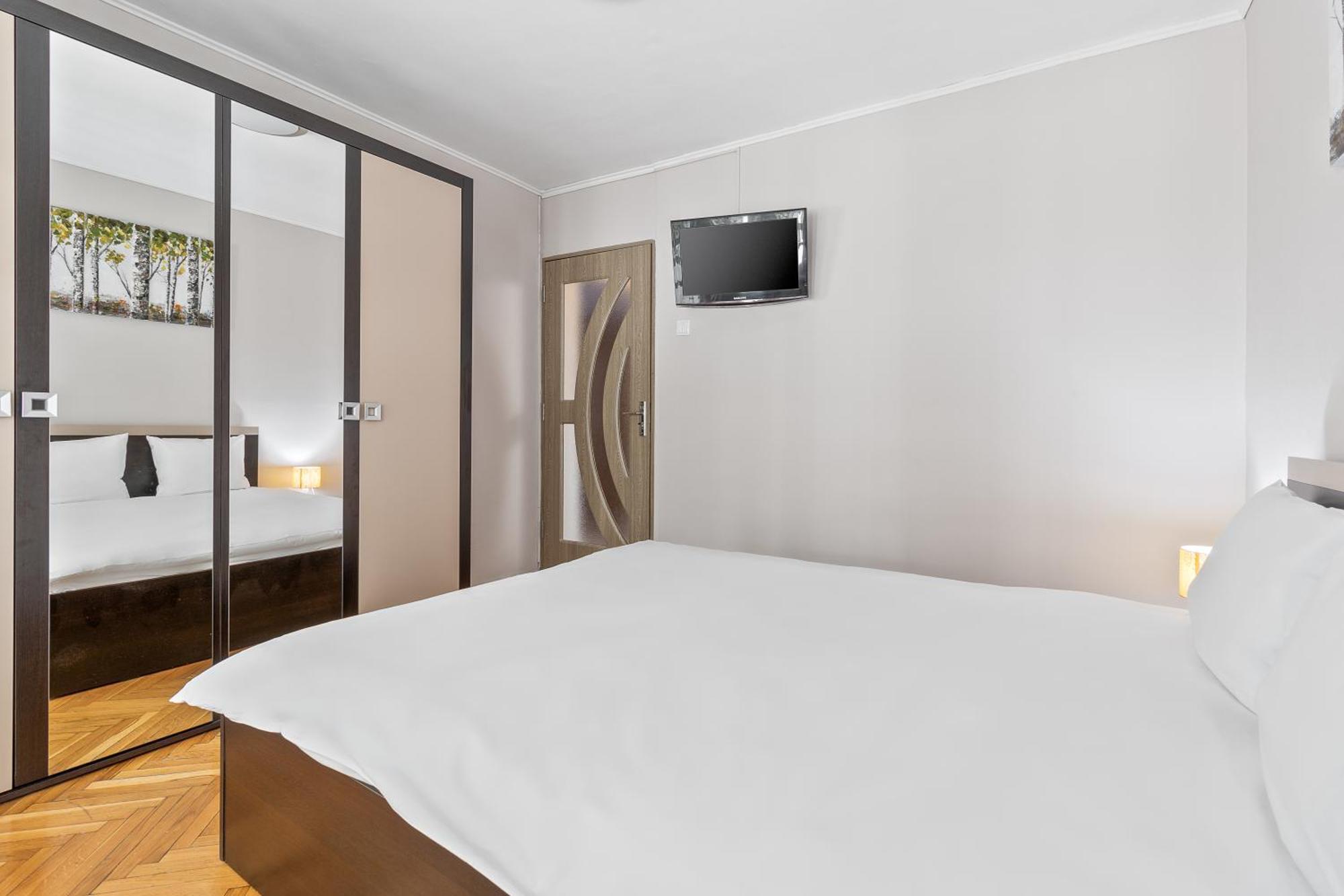 Apartament Helena Oradea Εξωτερικό φωτογραφία