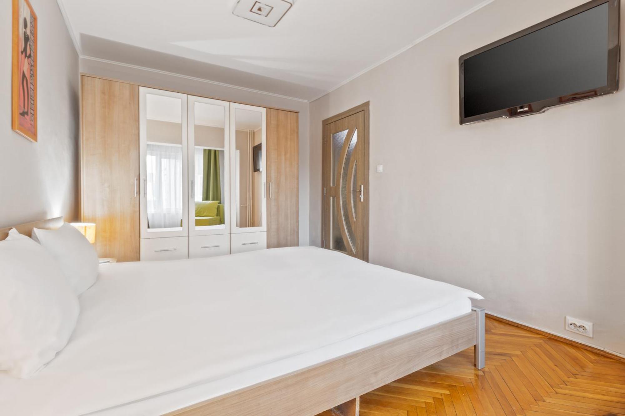Apartament Helena Oradea Εξωτερικό φωτογραφία